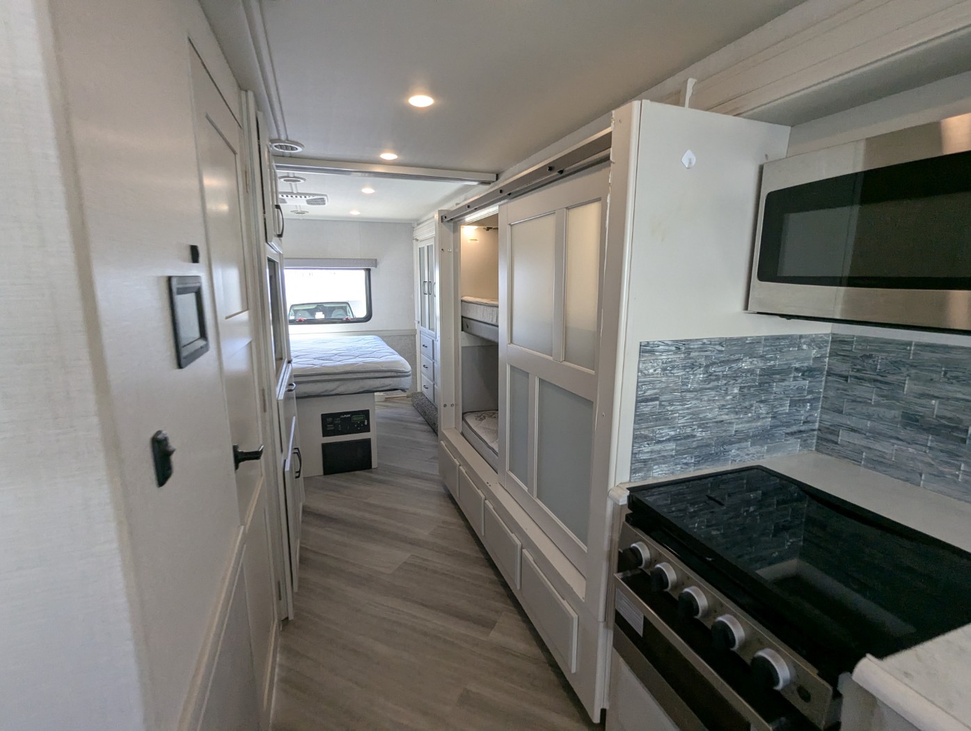 2024 Holiday Rambler Eclipse 34J - Image 17