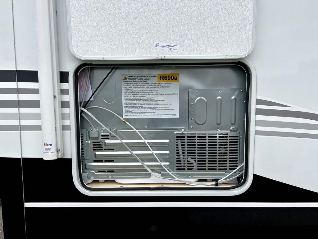 2025 JAYCO NORTH POINT 365RKTS - Image 5