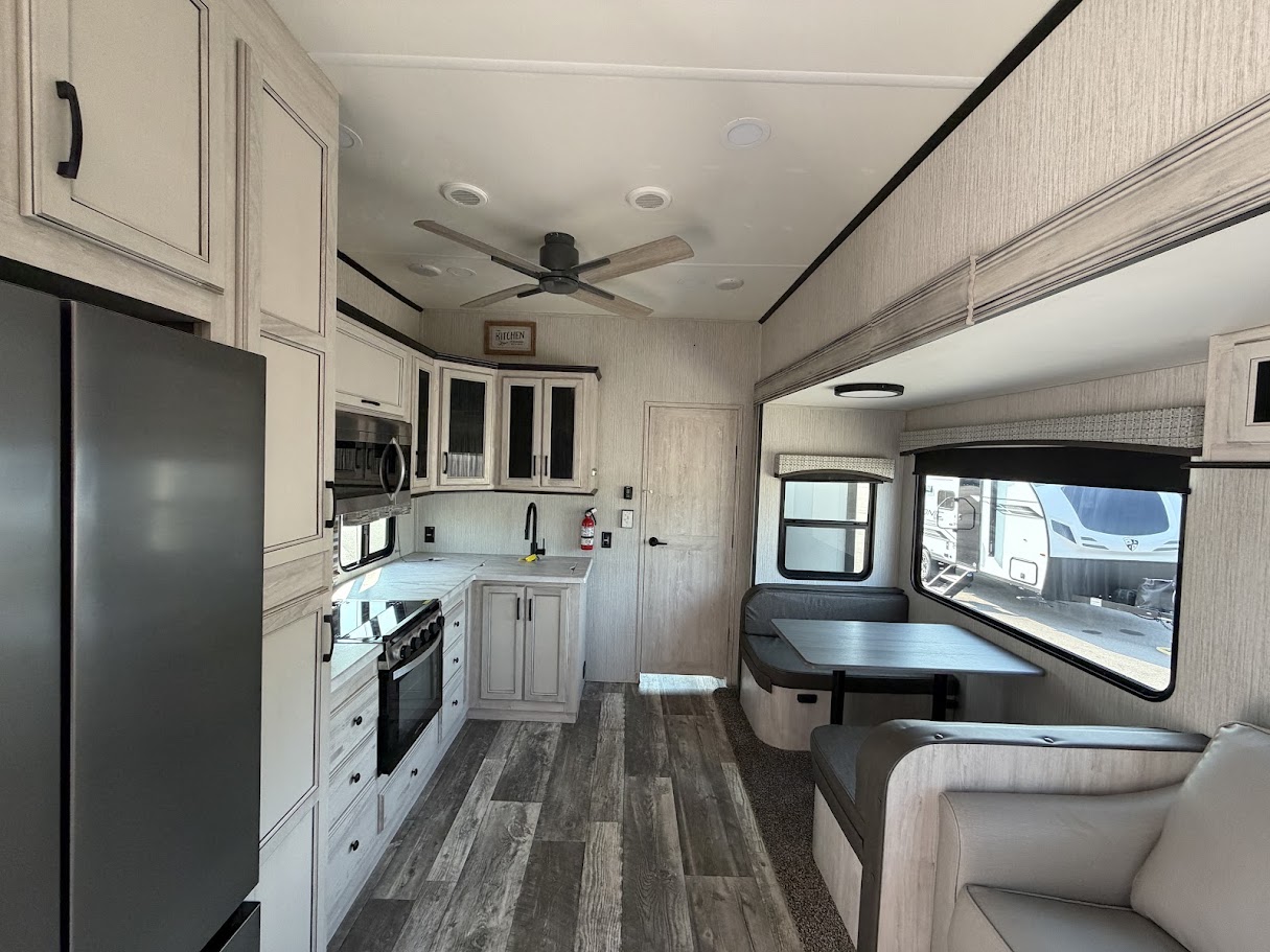 2022 FOREST RIVER SANDPIPER 330BH - Image 13