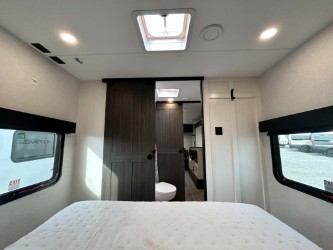 2026 VENTURE RV SPORTTREK STINGER 232VRL - Image 19