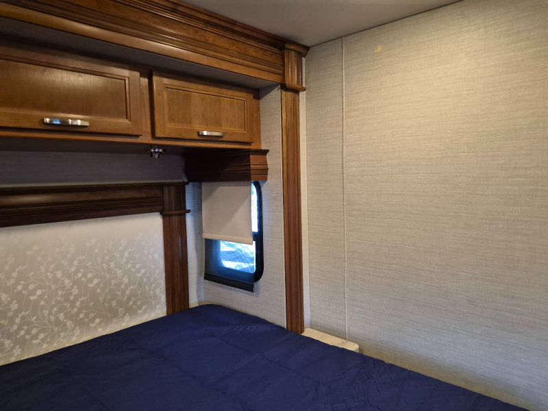 2018 Jayco Seneca 37HJ - Image 18
