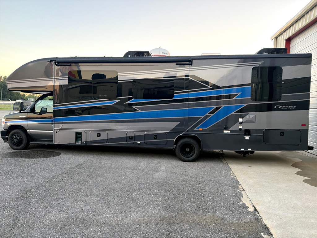 2027 ENTEGRA COACH ODYSSEY 30Z - Image 4
