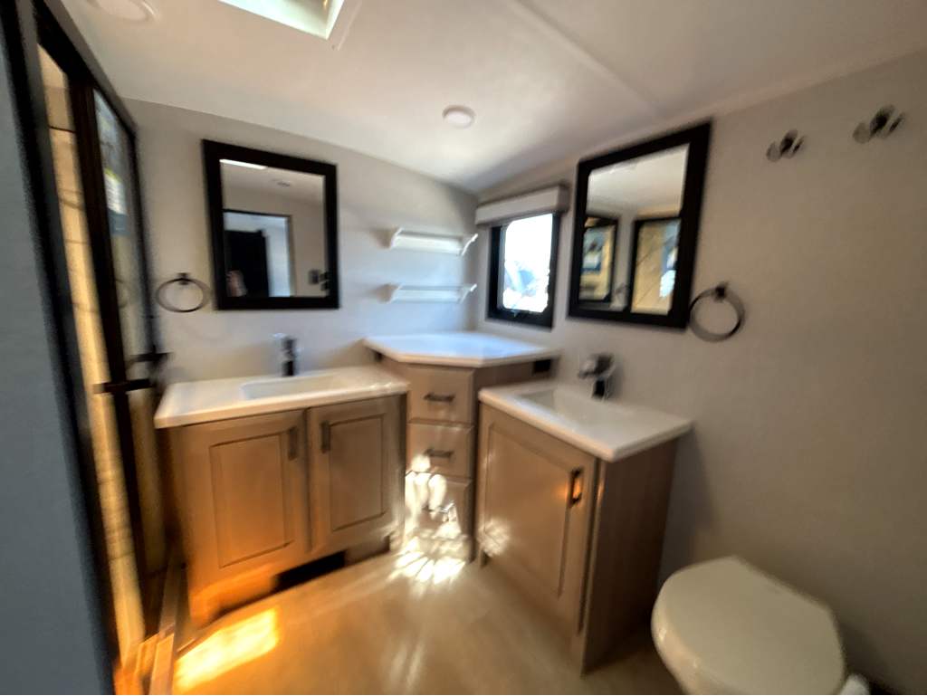 2026 JAYCO PINNACLE 39FLOK - Image 25