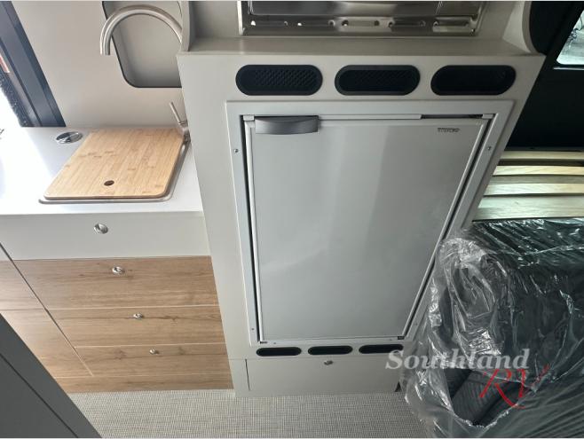 2026 Airstream Rangeline Base - Image 19