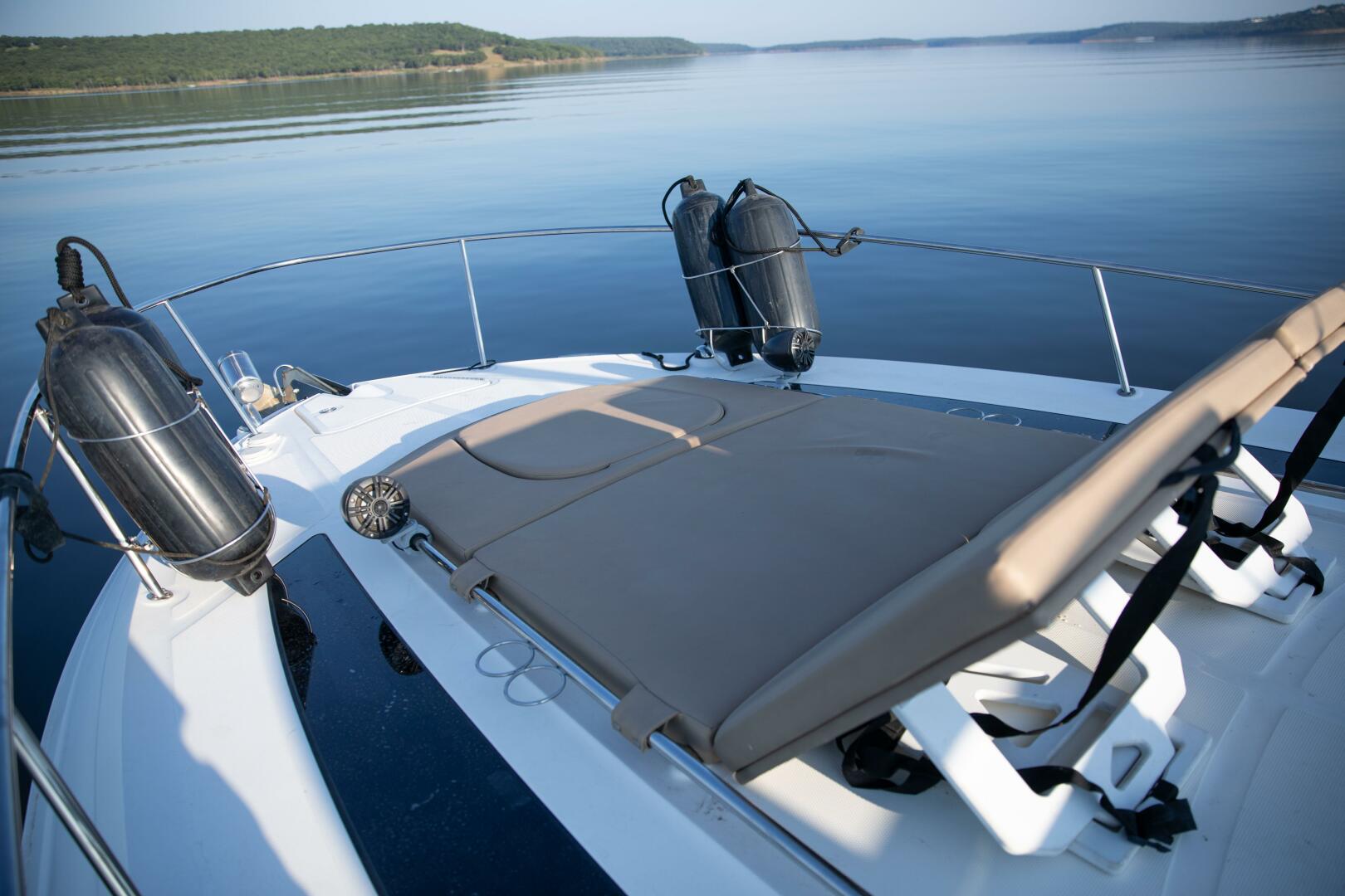 2016 Sea Ray Sundancer 350 - Image 14