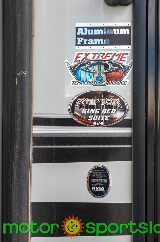 2017 Keystone Raptor 424TS - Image 23
