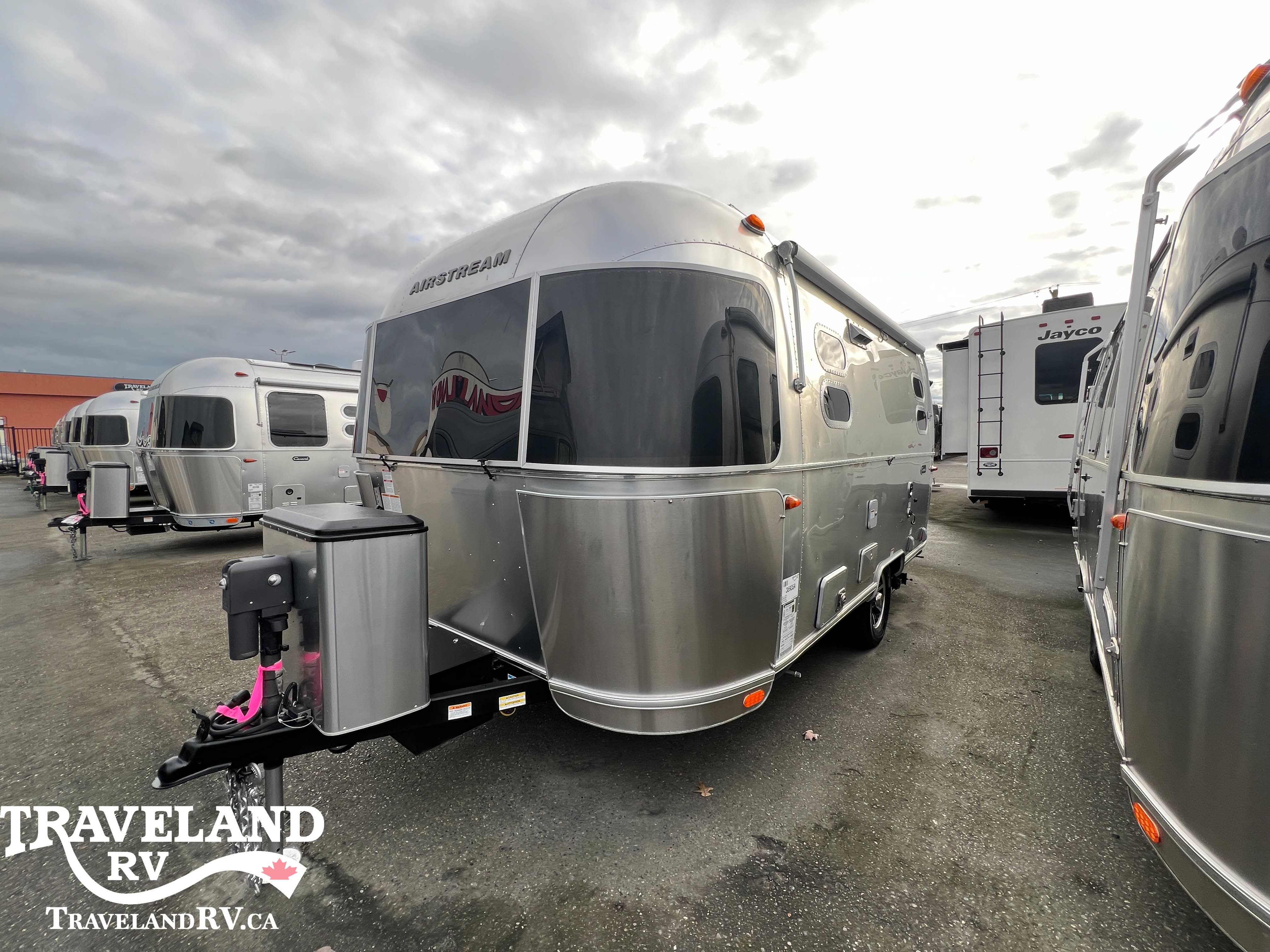 2024 Airstream Caravel 19CB - Image 2
