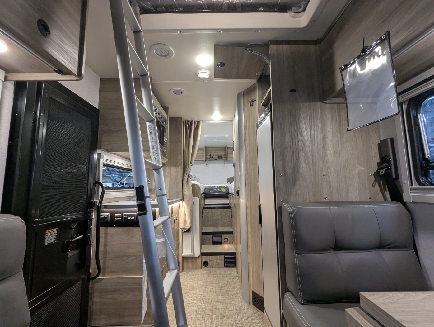2027 Winnebago EKKO Sprinter 23B – Pop Top AWD - Image 30