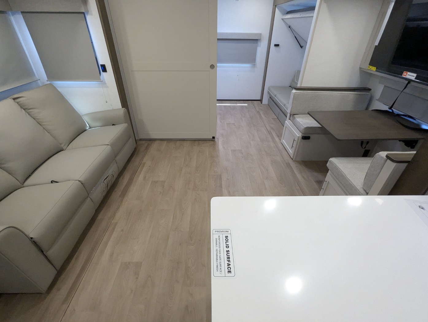 2027 Alliance RV Avenue 30BH - Image 33