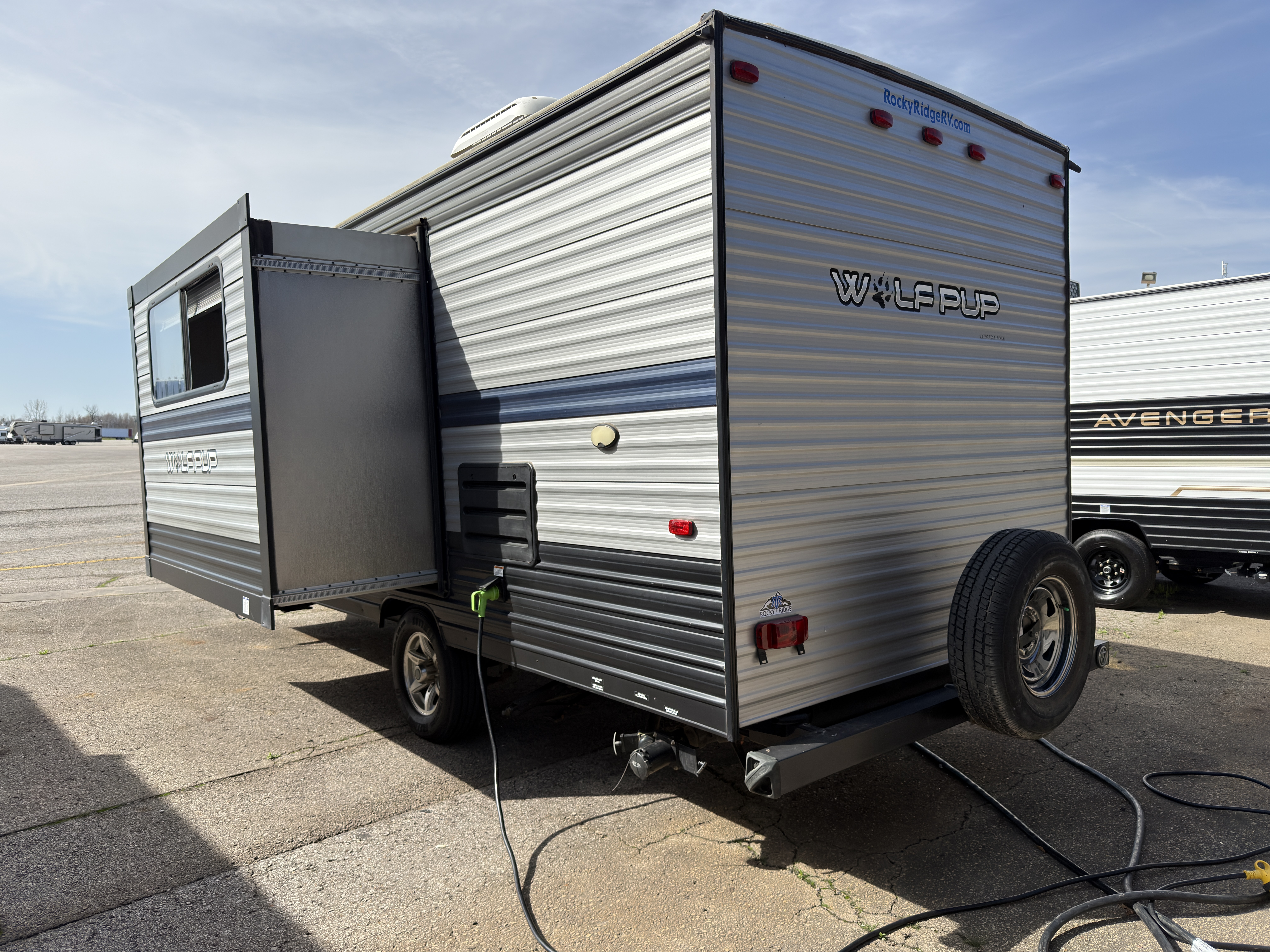 2019 Forest River Cherokee Wolf Pup 17JG - Image 4