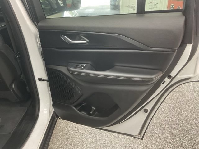 2025 Jeep Grand Cherokee Laredo X 4X4 - Image 21