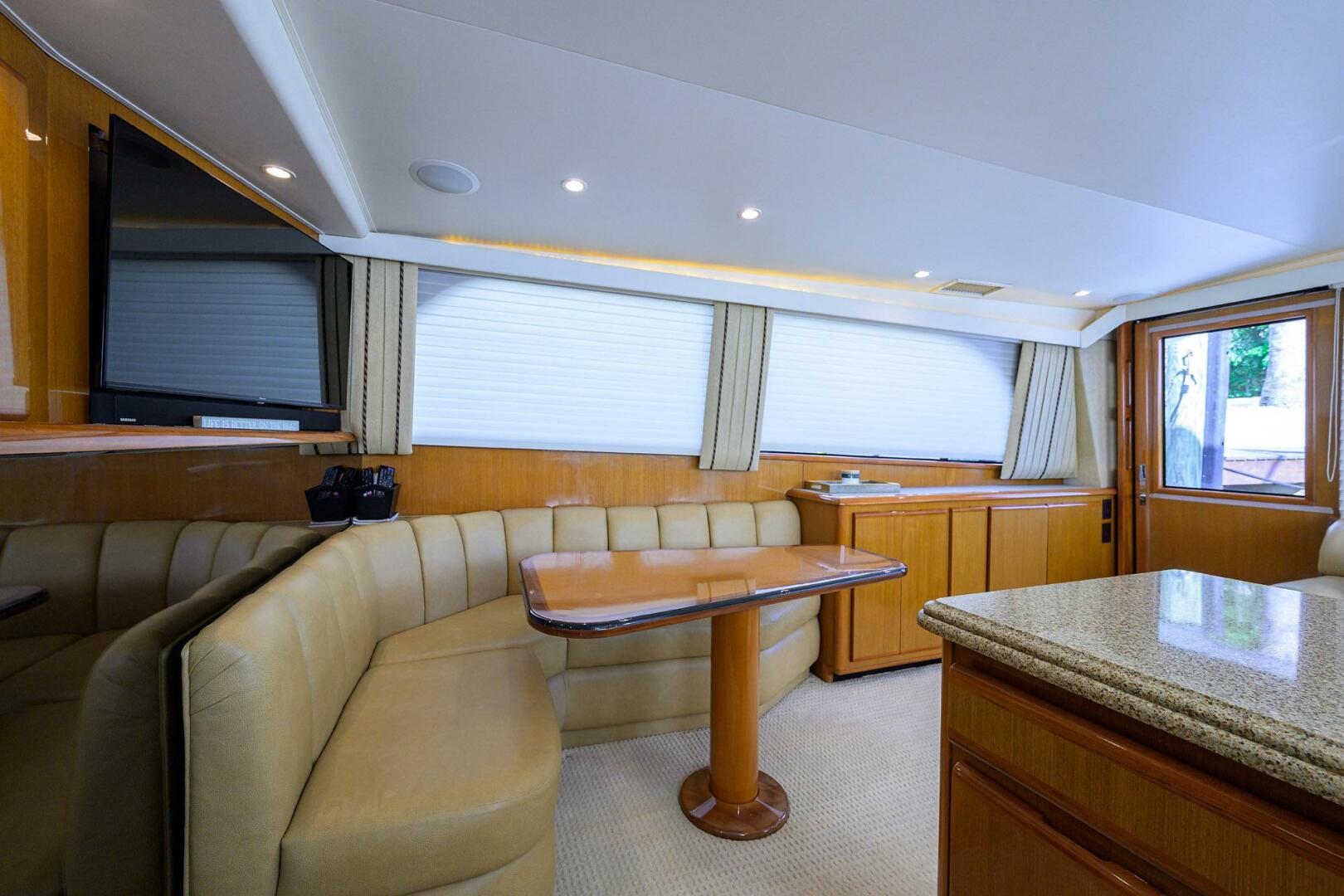 2000 Viking 50 Convertible - Image 14