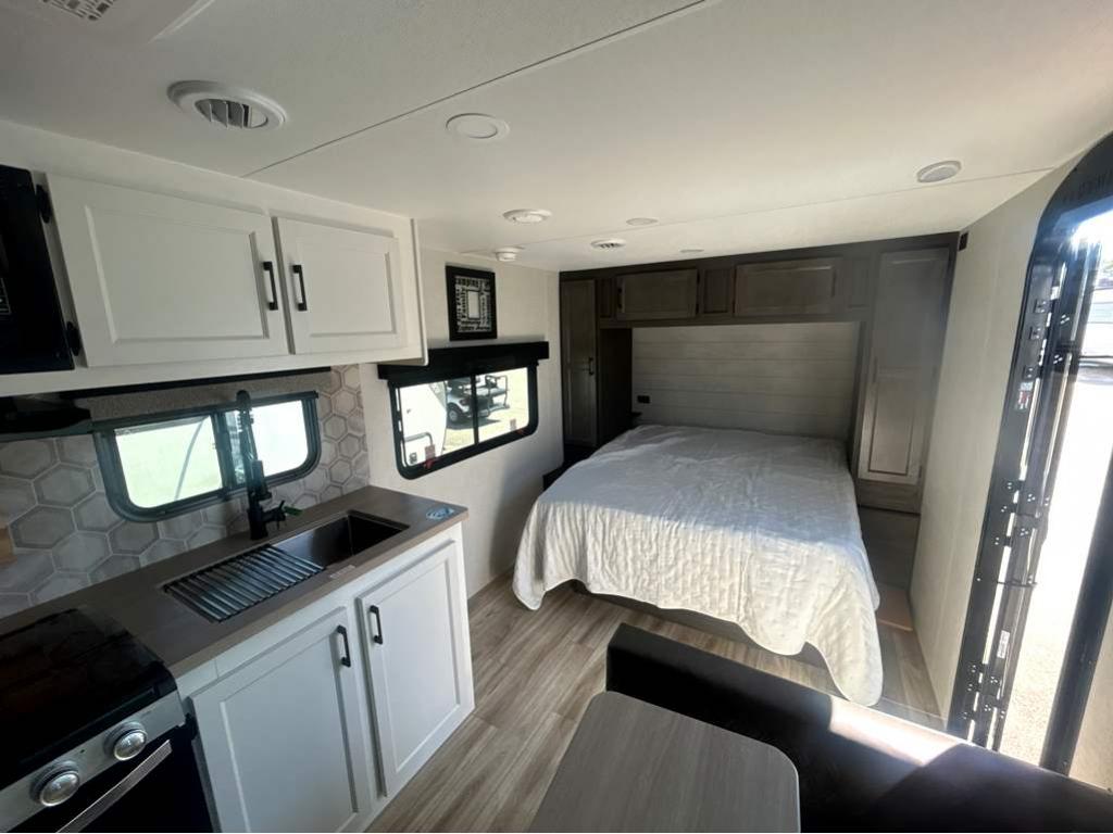 2026 VENTURE RV SPORTTREK STINGER 192VRB - Image 26