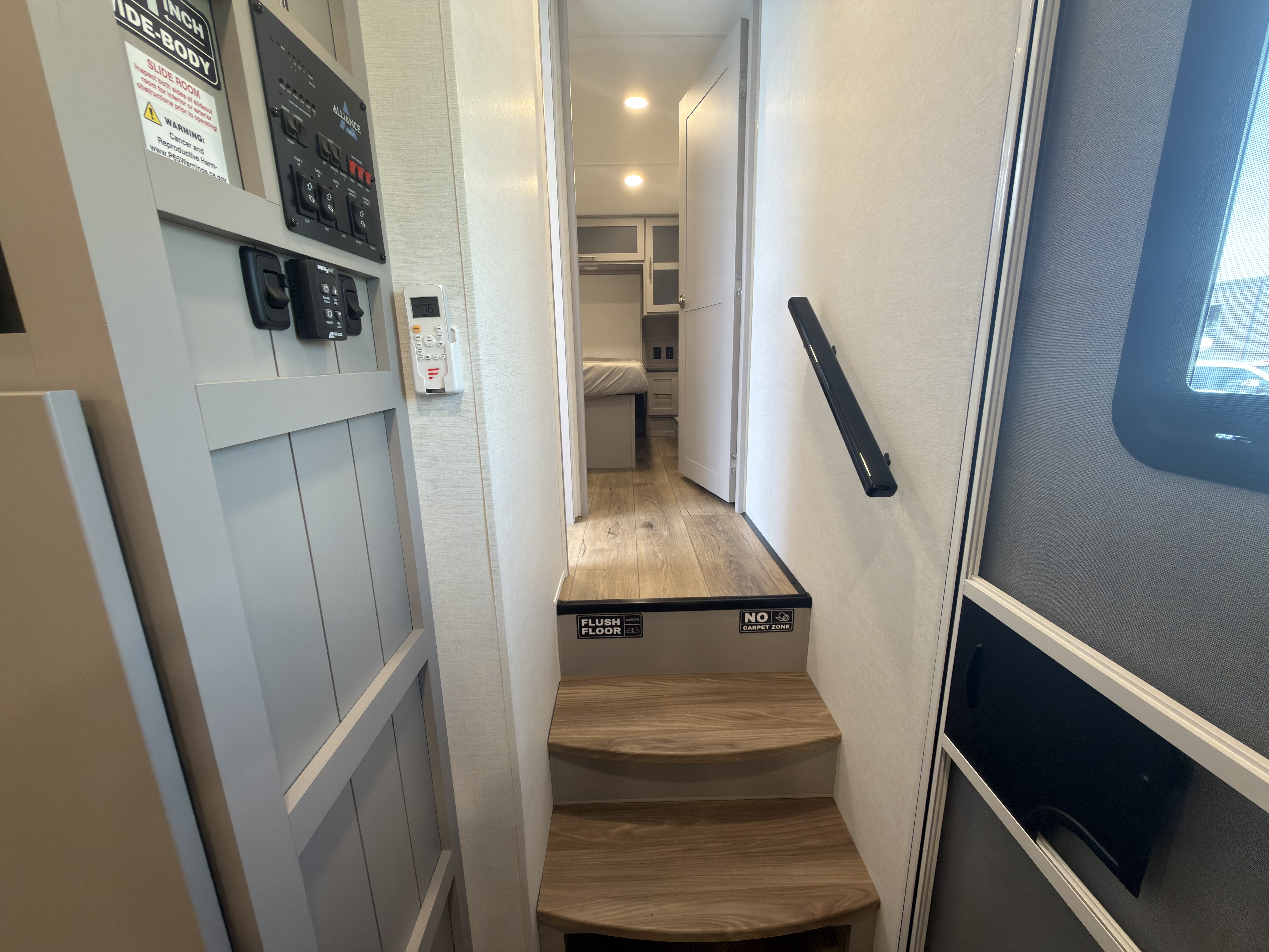 2026 Alliance RV Avenue 25RL - Image 16