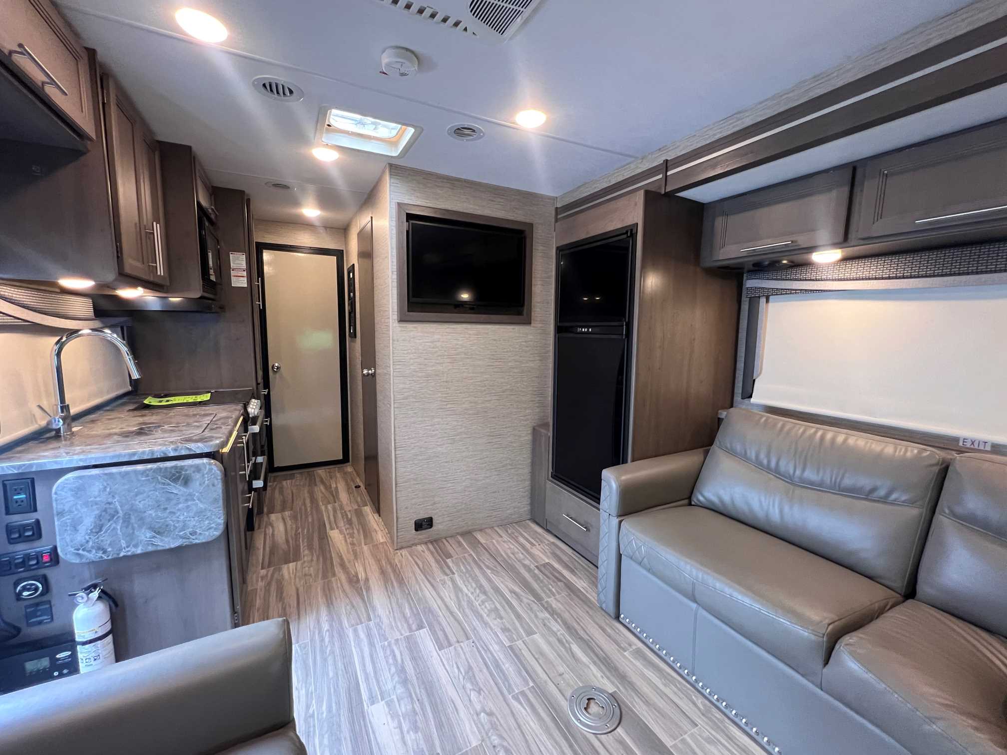 2023 Thor Motor Coach Outlaw 29J - Image 8