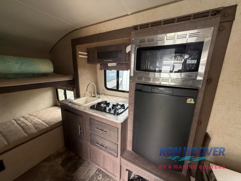 2016 FOREST RIVER 182G - Image 6
