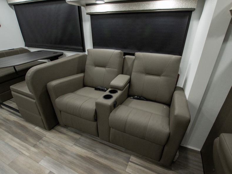 2026 Jayco Greyhawk 29MV - Image 6