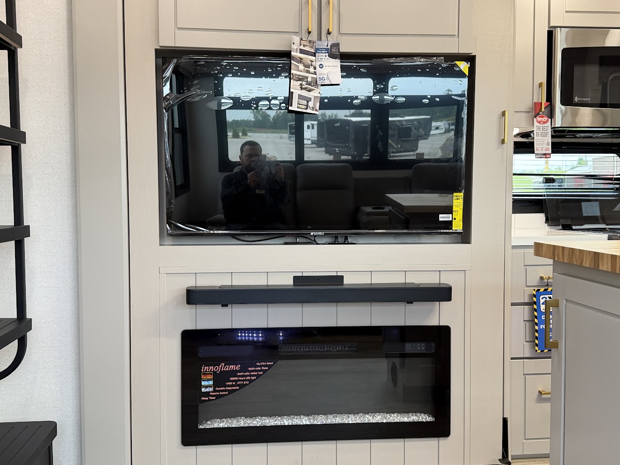 2027 JAYCO NORTH POINT 375TBDB - Image 30