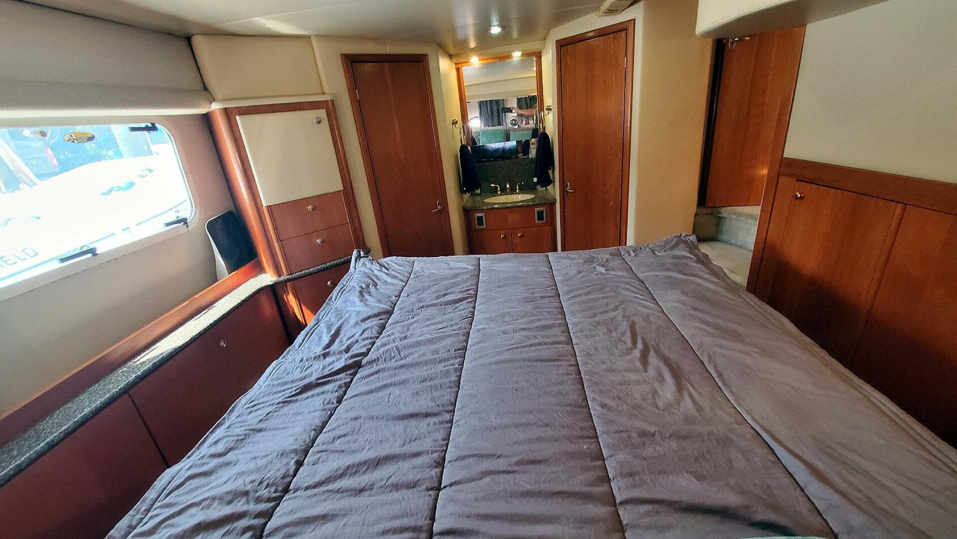 2004 Meridian 408 - Image 24