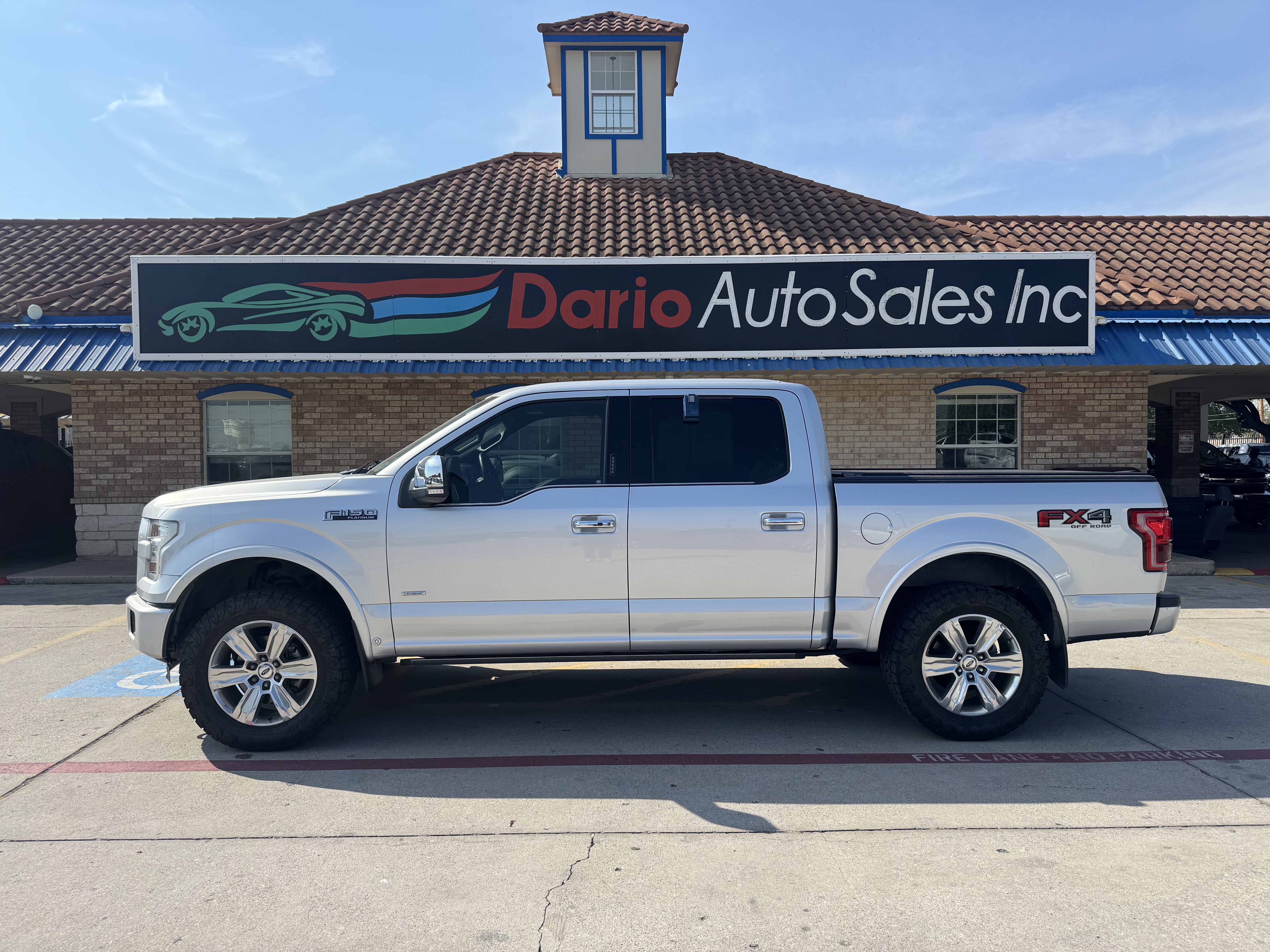 2015 Ford F150 Pickup Crew Cab Platinum 4WD - Image 27