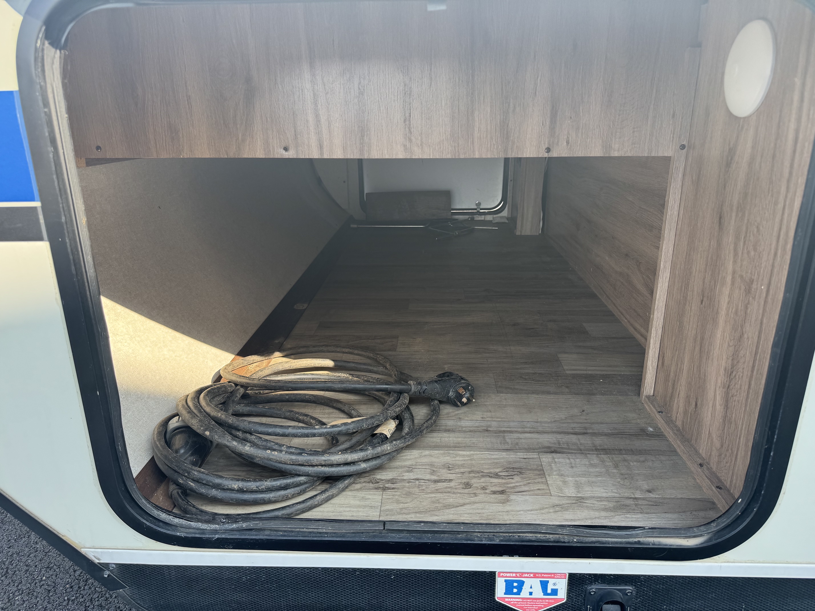 2019 JAYCO JAY FEATHER 23RB - Image 6