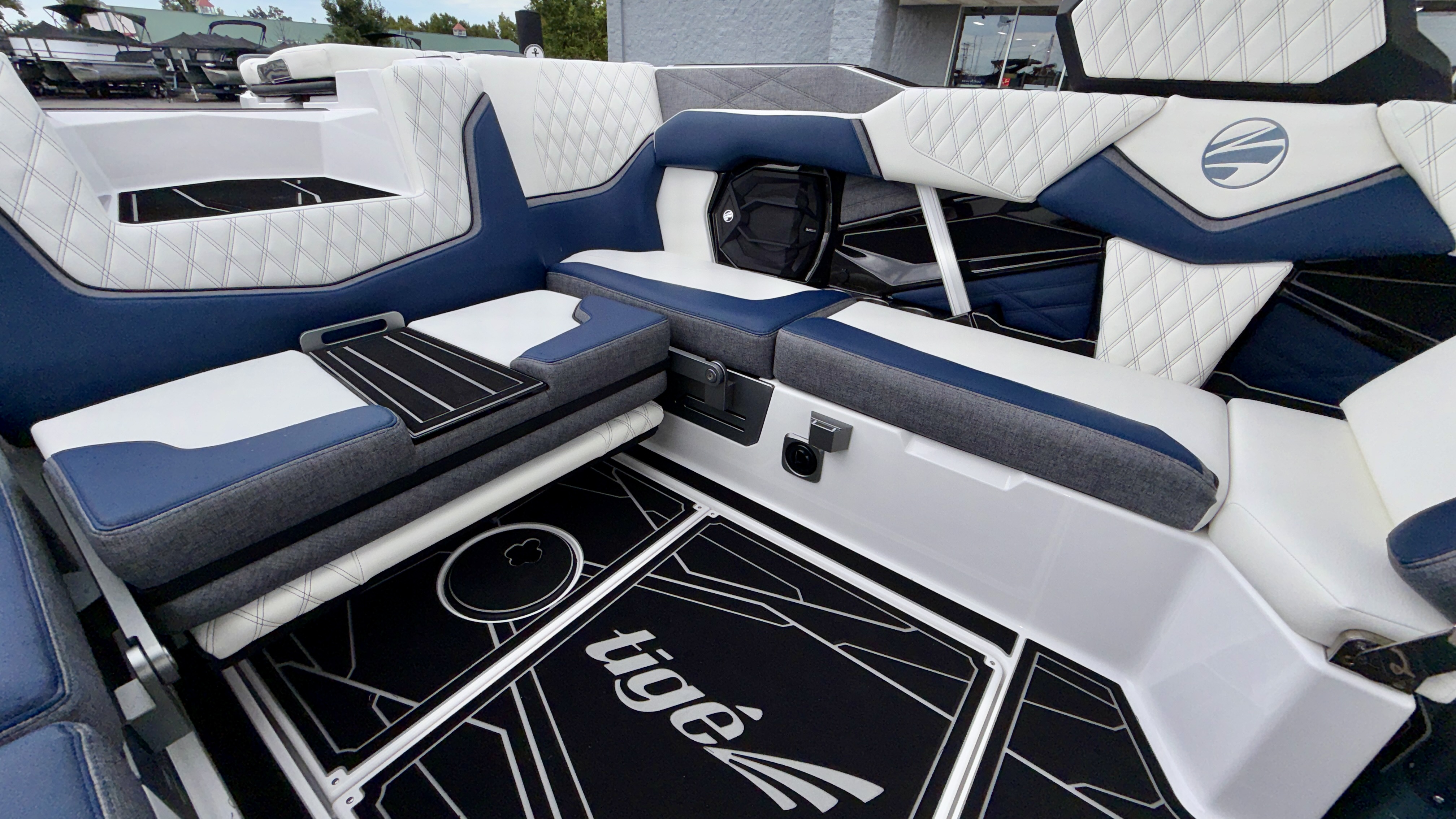 2027 Tigé  24RZX - Image 27