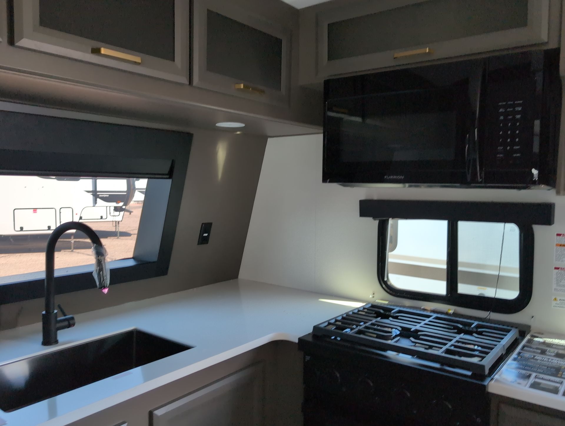 2027 Grand Design Reflection Travel Trailer 322FKTS - Image 21