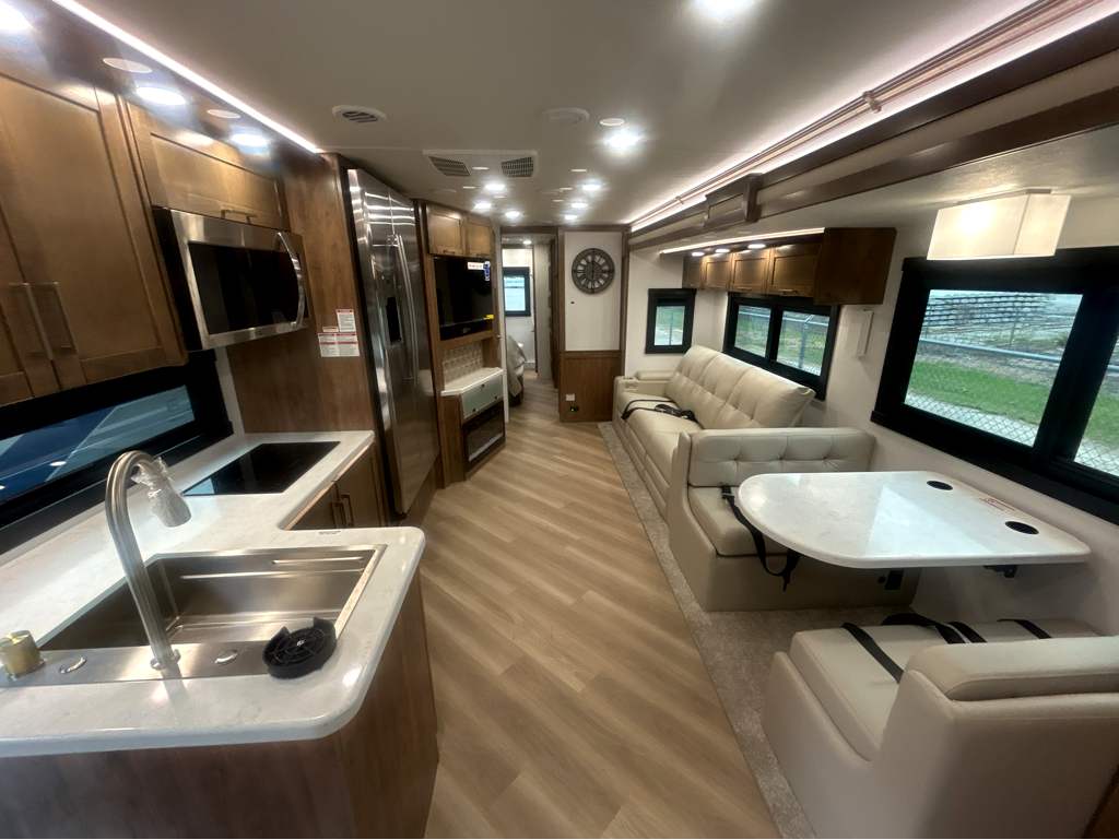 2026 ENTEGRA COACH ACCOLADE 37K - Image 23