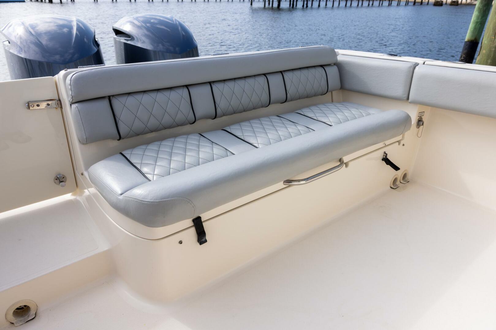 2012 Pursuit ST 310 Sport - Image 24