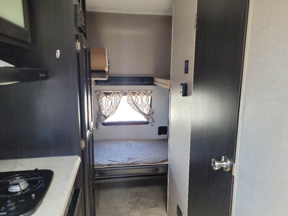 2019 Venture RV Sonic Lite SL169VBH - Image 8