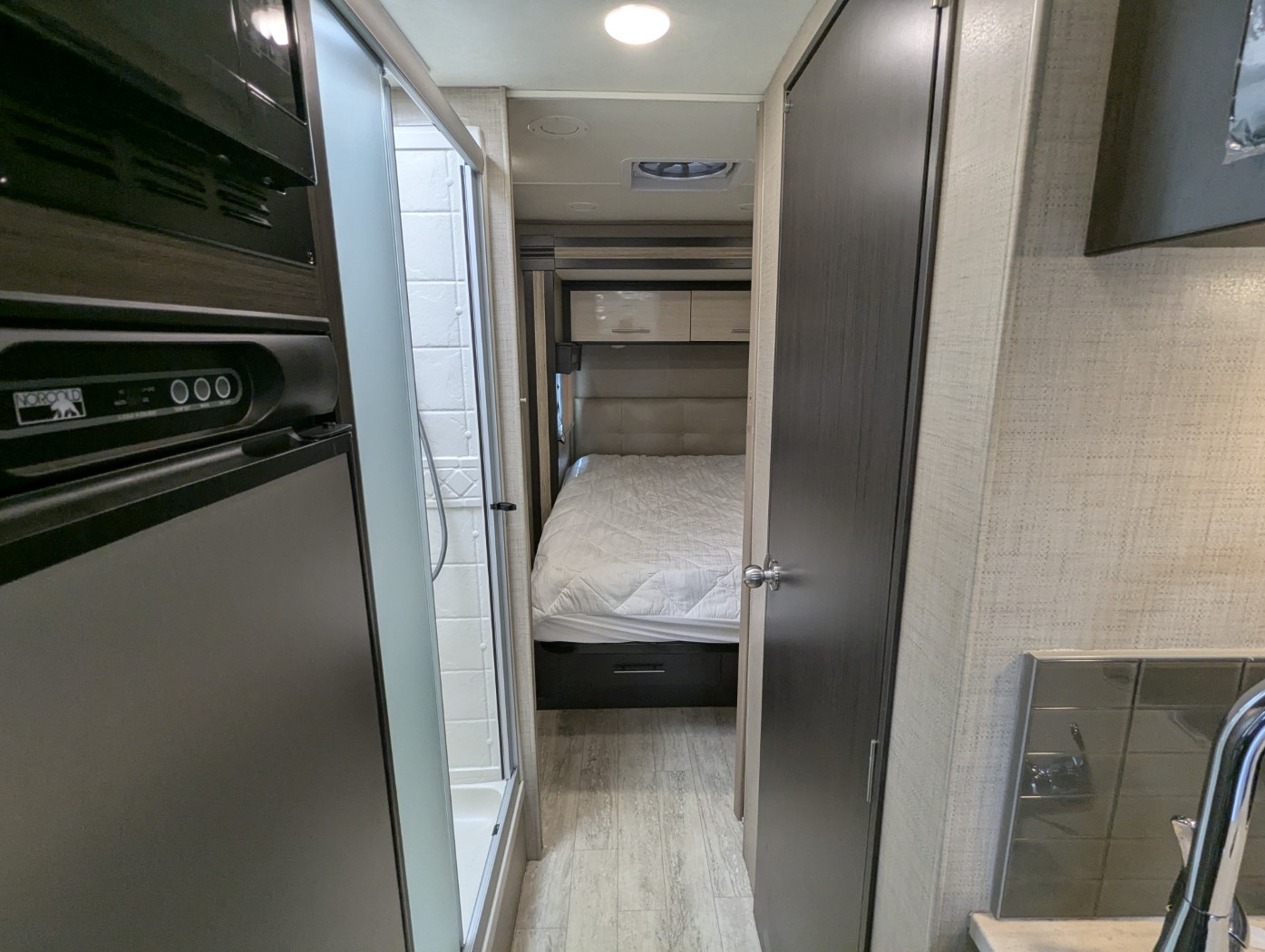2020 Thor Motor Coach Compass RUV 24SX - Image 14