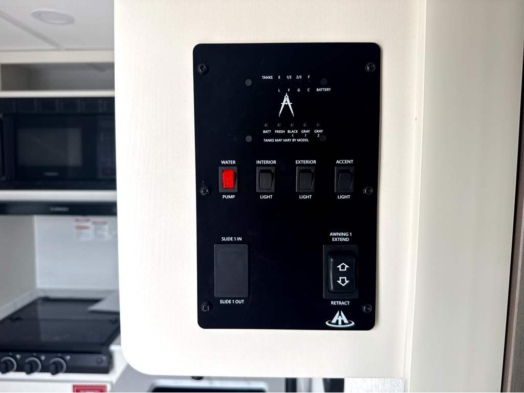 2027 GRAND DESIGN TRANSCEND 24BHX - Image 11