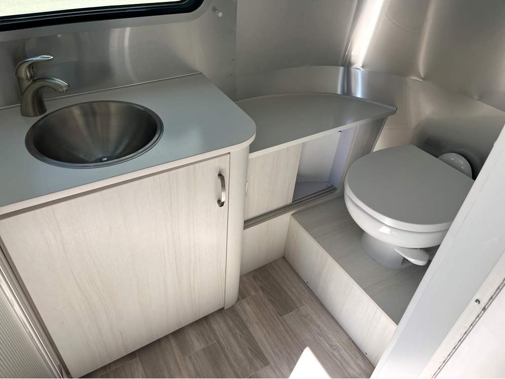 2026 AIRSTREAM BAMBI 22FB - Image 18