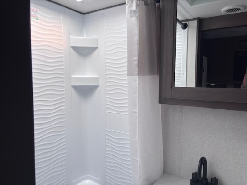 2026 Grand Design Transcend XPLOR 20MKX - Image 13