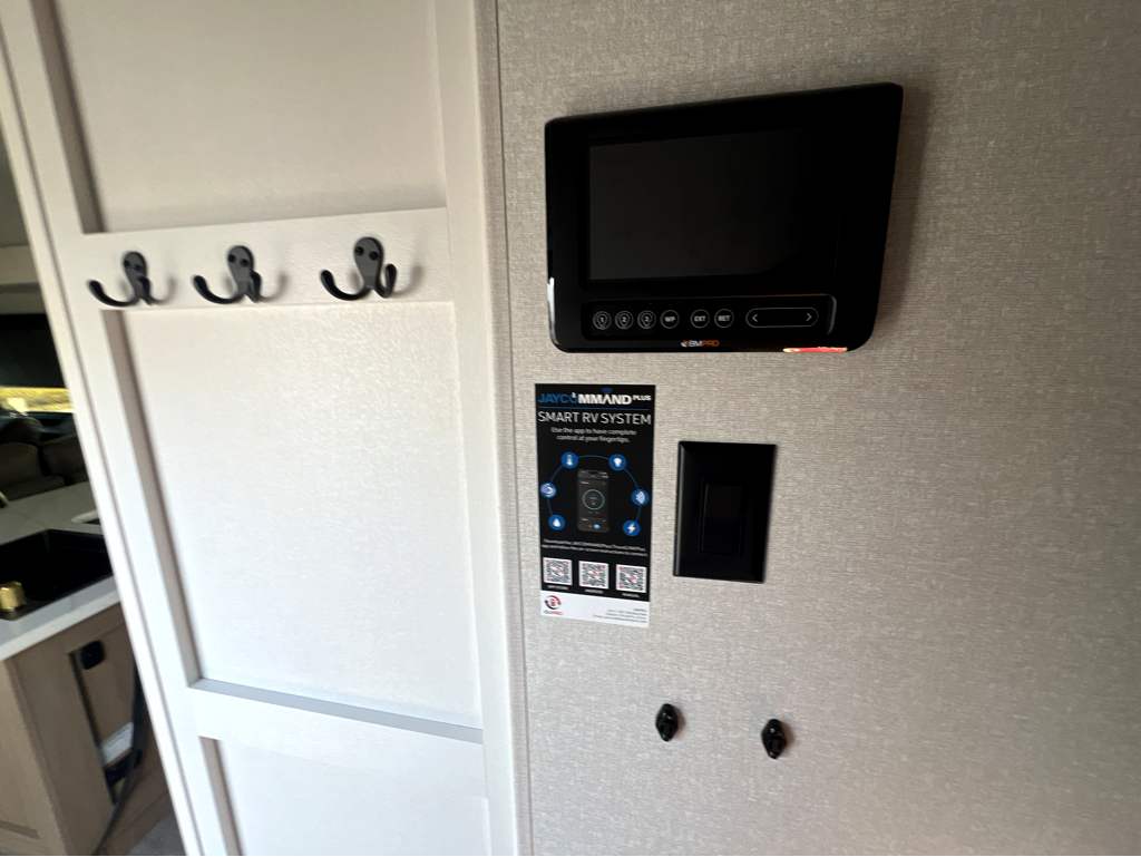 2026 JAYCO EAGLE 335LSTS - Image 26
