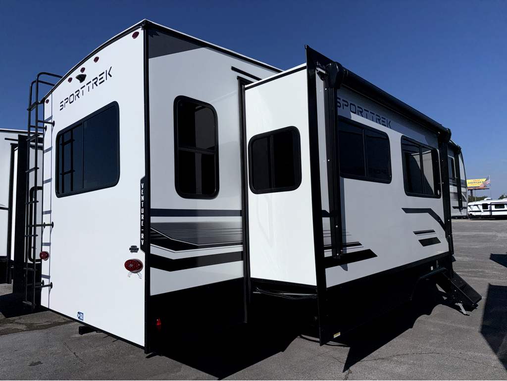 2026 VENTURE RV SPORTTREK 303VIK - Image 4