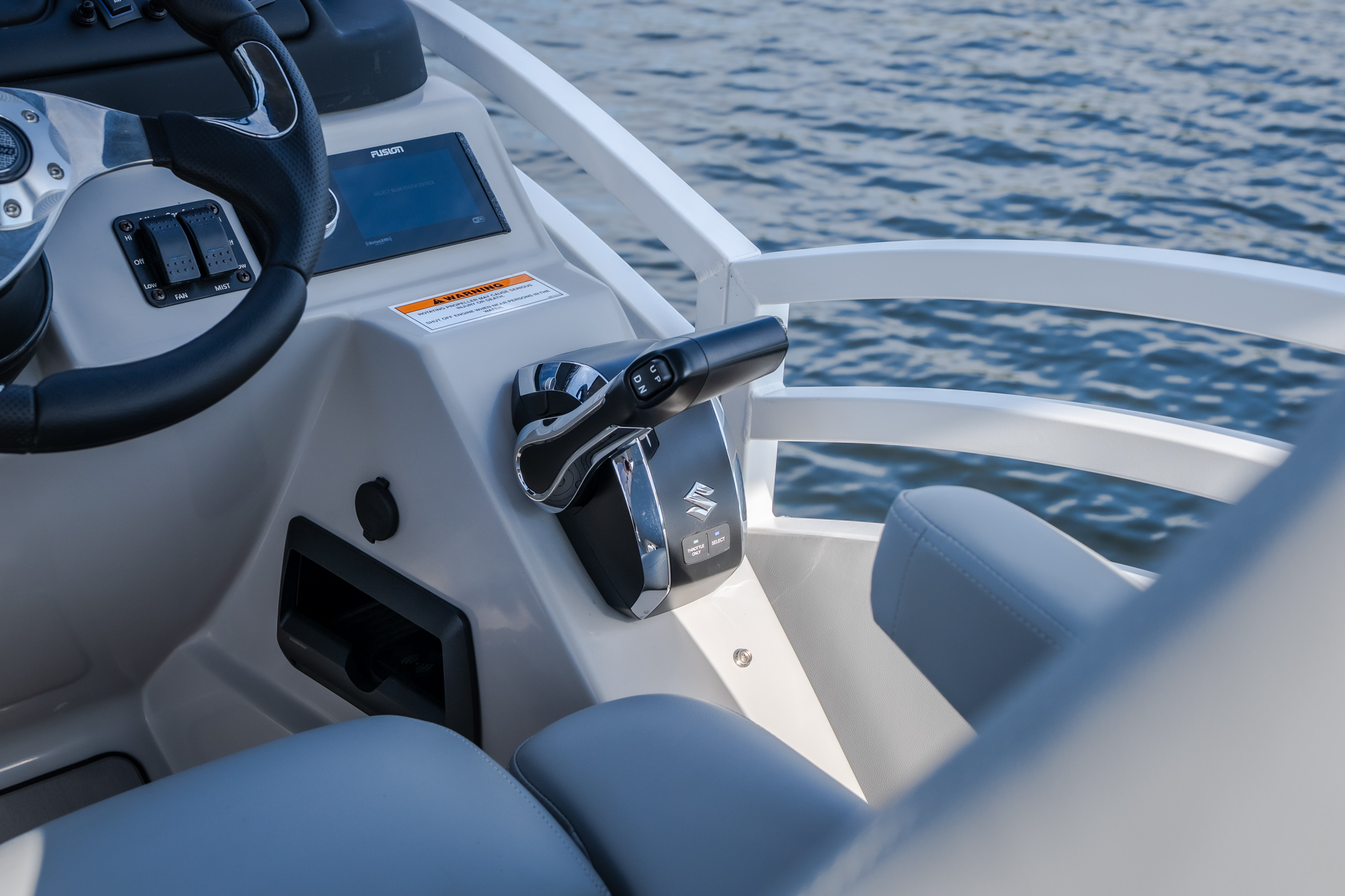 2025 JC Tritoon NepToon 25TT Sport DSL, Bow Chaise Arms - Image 7
