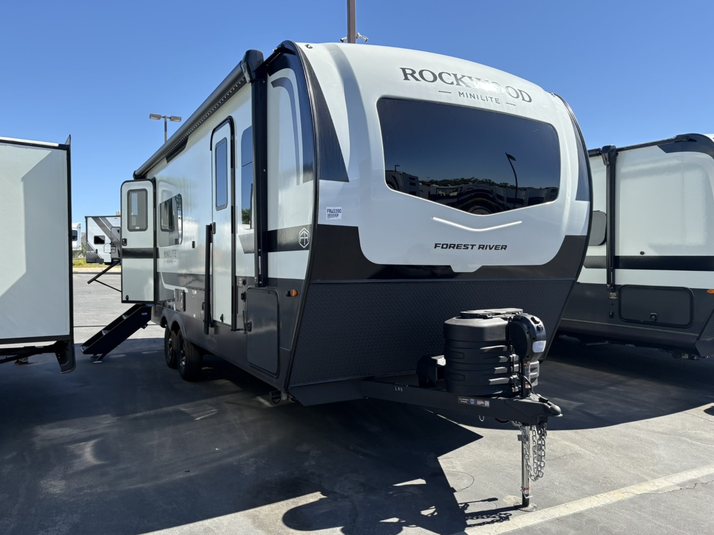 2027 Forest River Rockwood Mini Lite 2515S - Image 1