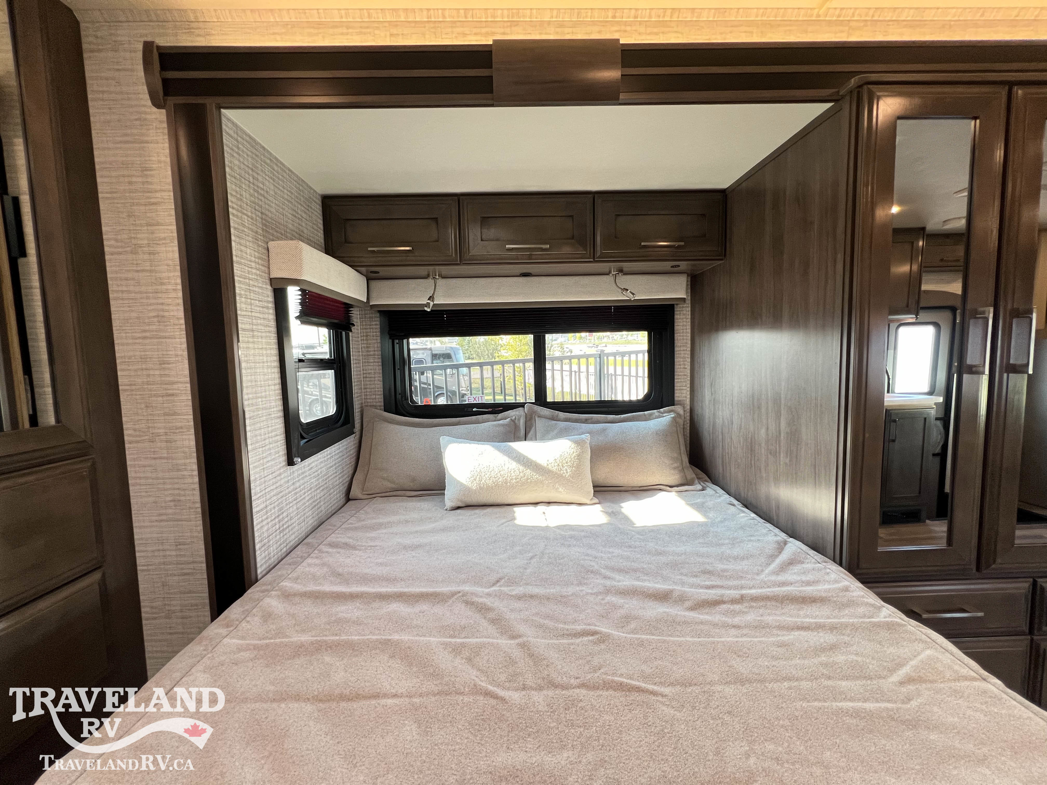 2025 Entegra Coach Odyssey 24B - Image 27