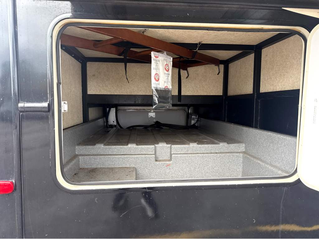 2016 FOREST RIVER GEORGETOWN 328TS - Image 5