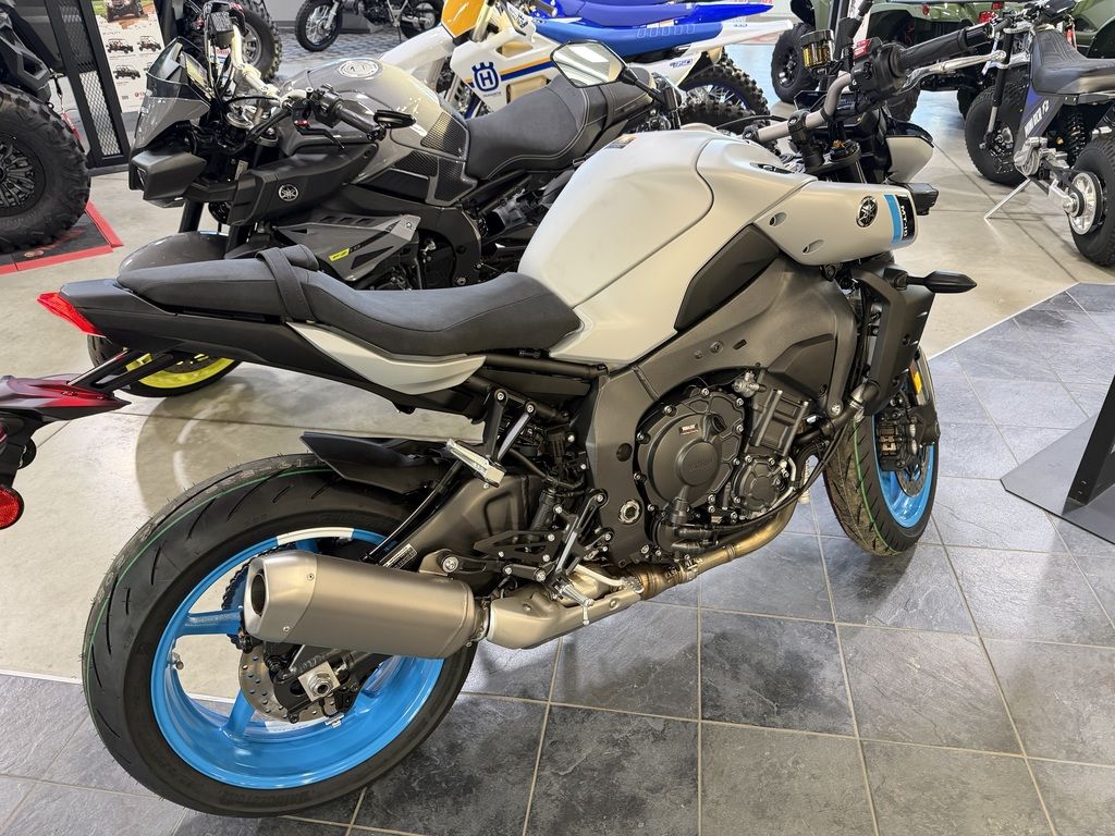 2026 Yamaha MT-10 - Image 2