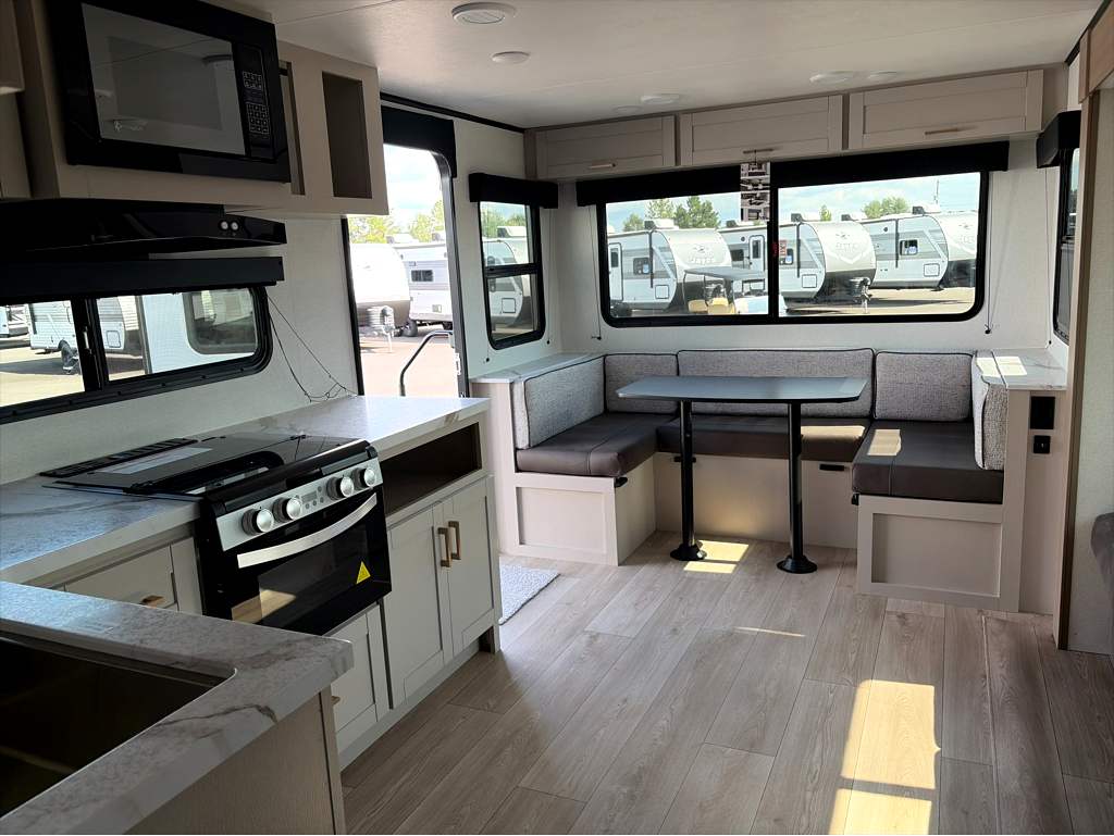 2027 JAYCO JAY FEATHER 25RLSL - Image 13