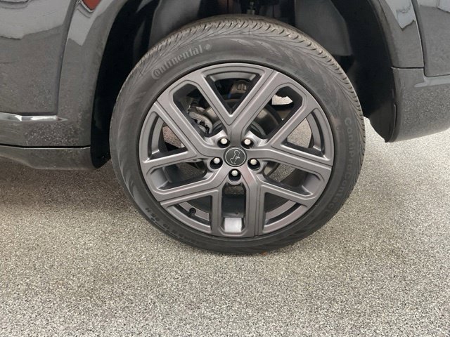 2025 Jeep Compass Limited 4x4 - Image 9