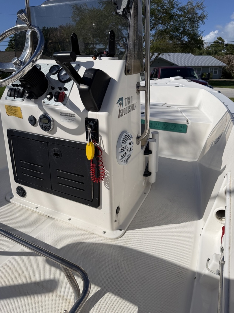 2014 Key West 1720 Sportsman Base - Image 7