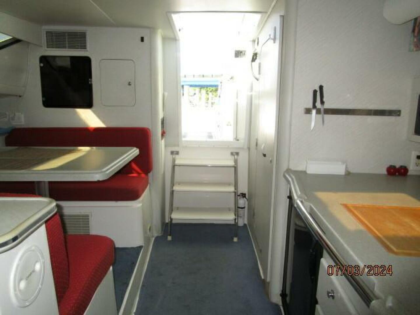 1996 Wellcraft 3300 Coastal - Image 36