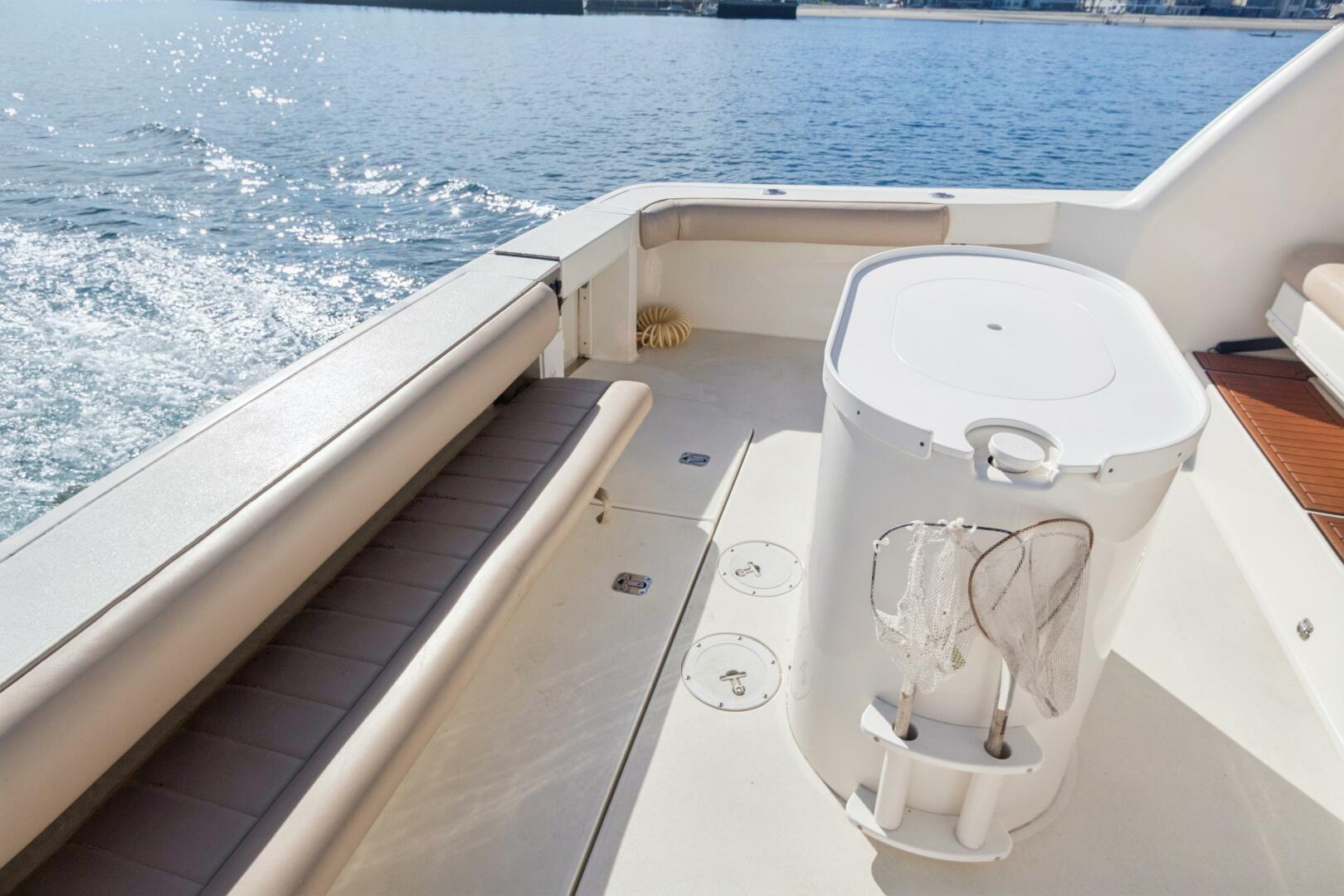2000 Sea Ray 370 Express Cruiser - Image 42
