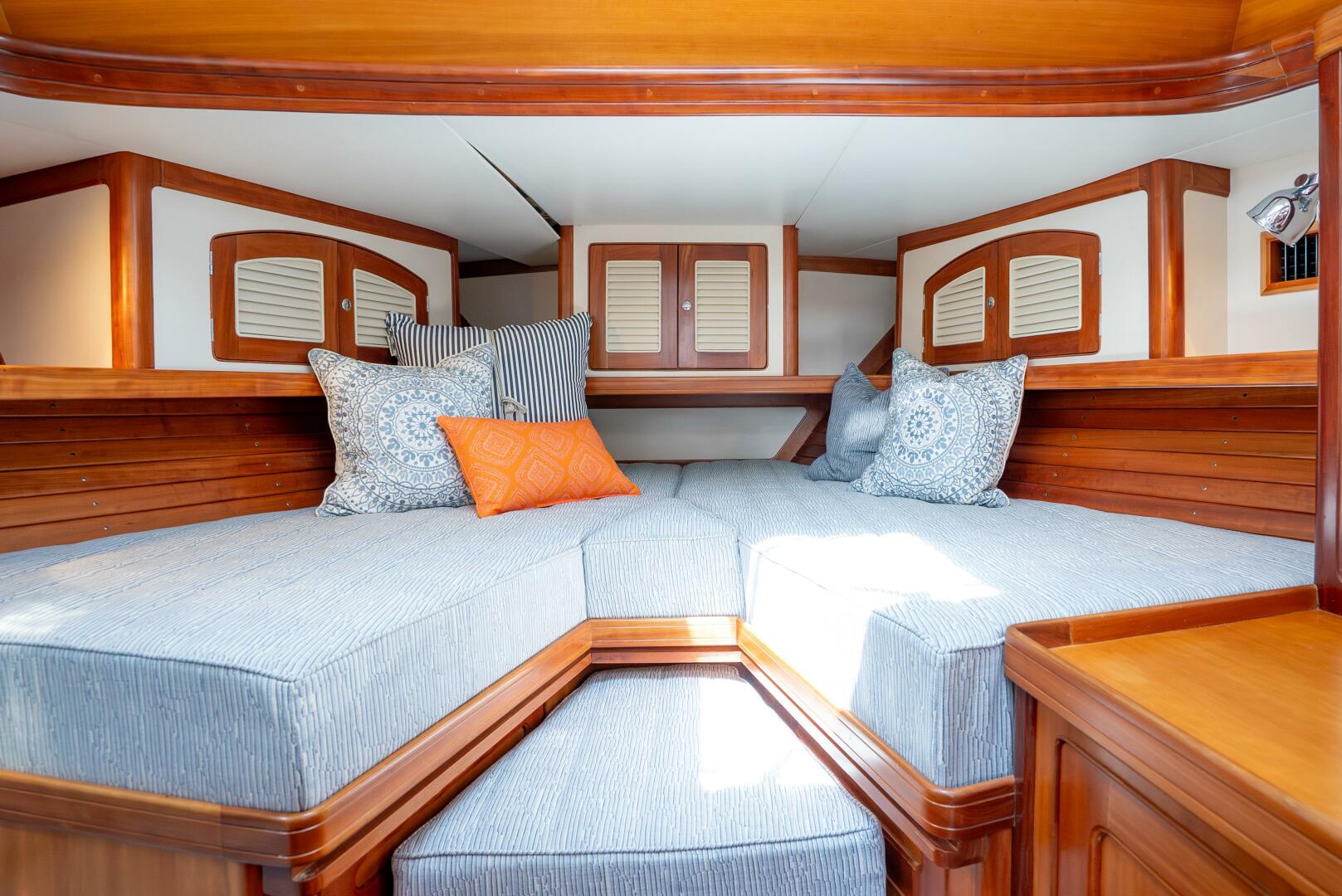 2000 Little Harbor WhisperJet 44 - Image 17