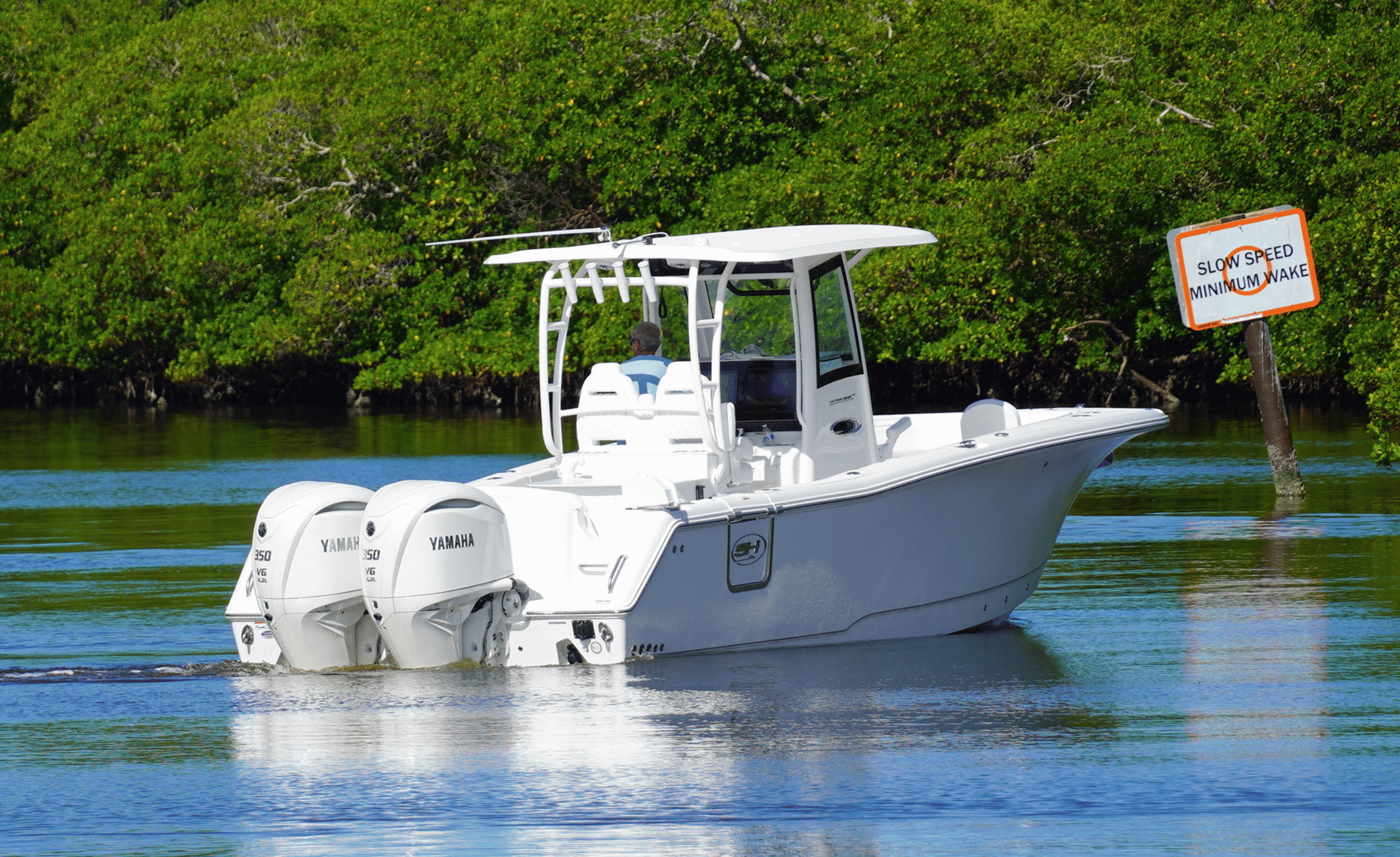 2027 SEA HUNT ULTRA 305SE - Image 16