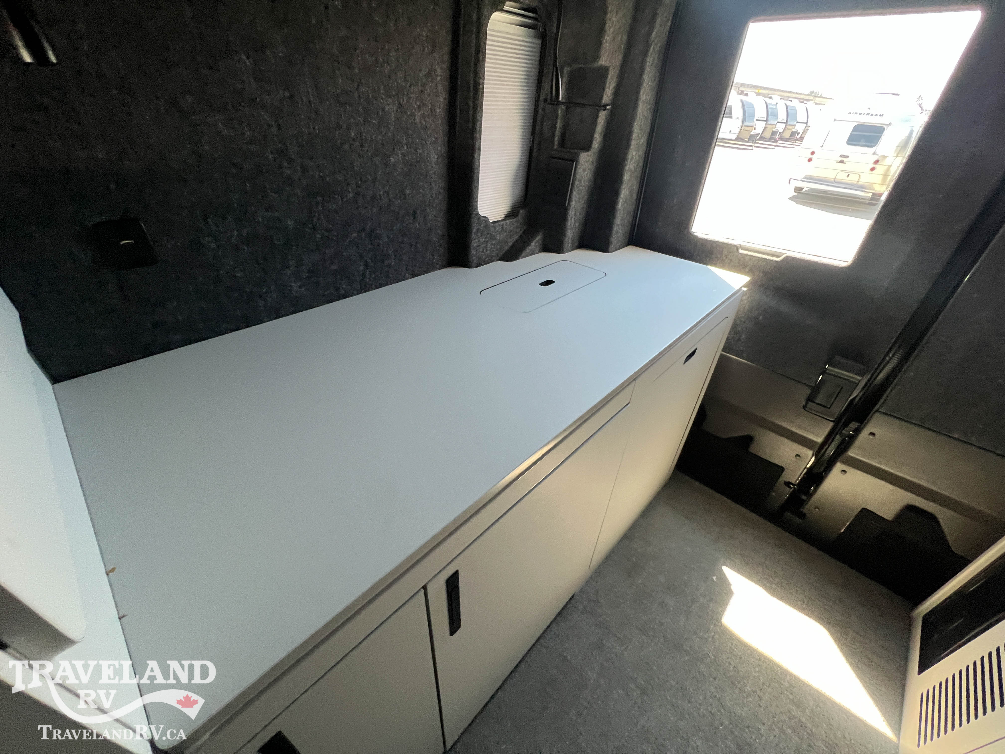 2027 Grand Design Lineage Series VT LVT1 - Image 12