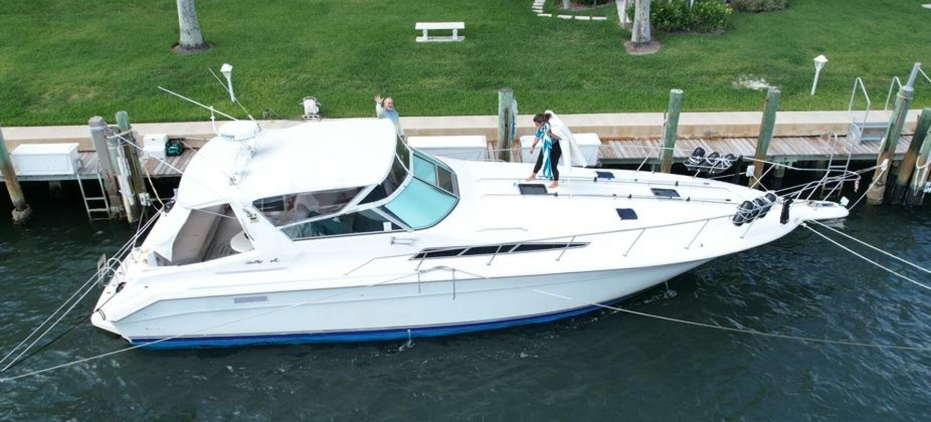 1993 Sea Ray 440 Sundancer - Image 3